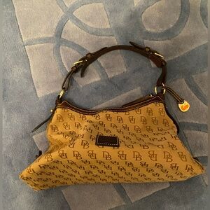 Dooney & Bourke logo Print Gretta Hobo Shoulder Bag